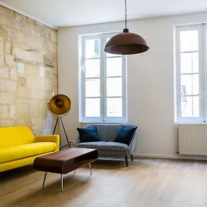 Appartement In Hyper Center - 3 Bedrooms, Arles